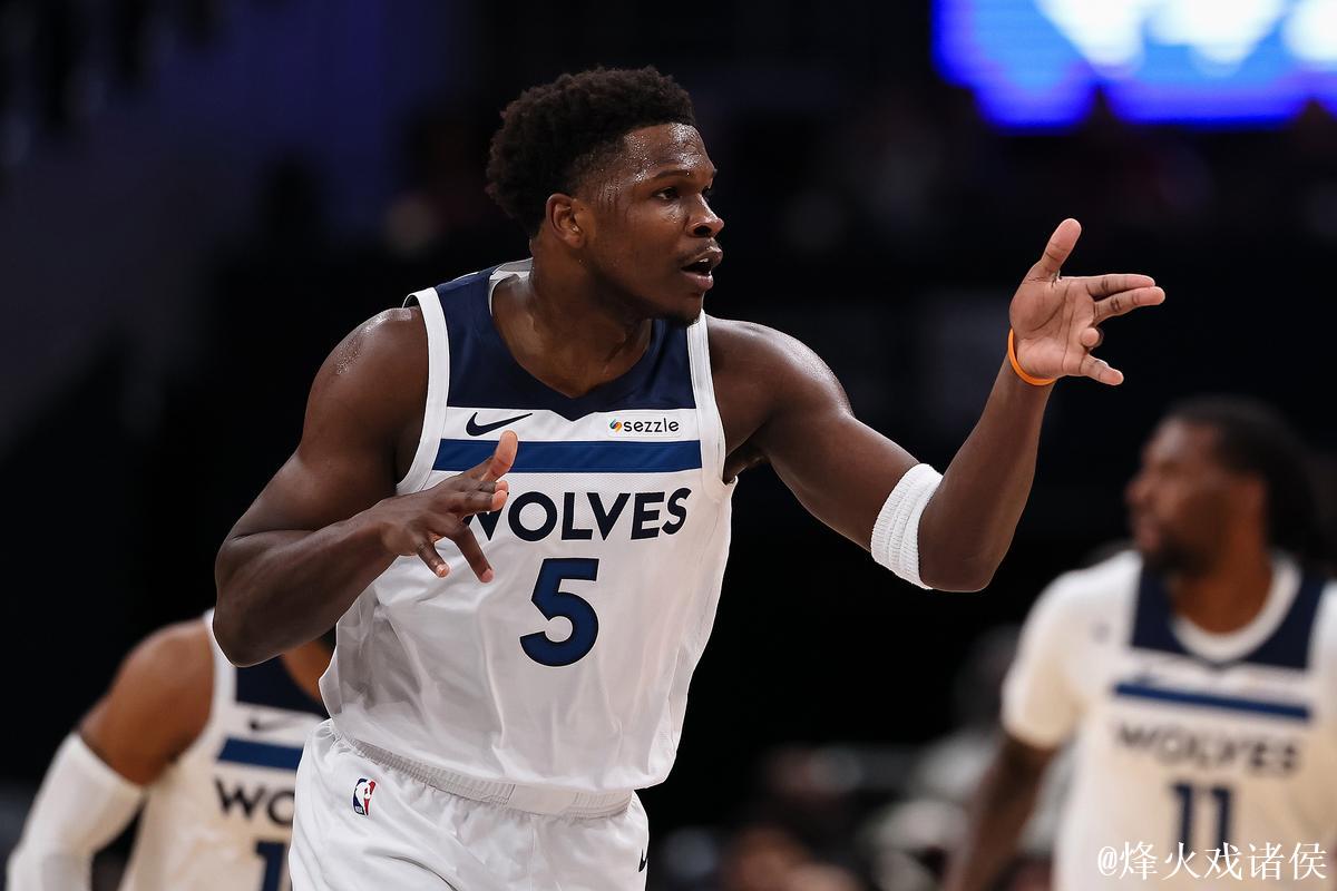 爱德华兹狂砍35分三分破纪录 森林狼客场轻松击败奇才